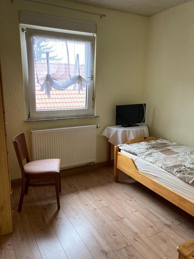 Monteurunterkunft Oberhausen-Rheinhausen Extérieur photo